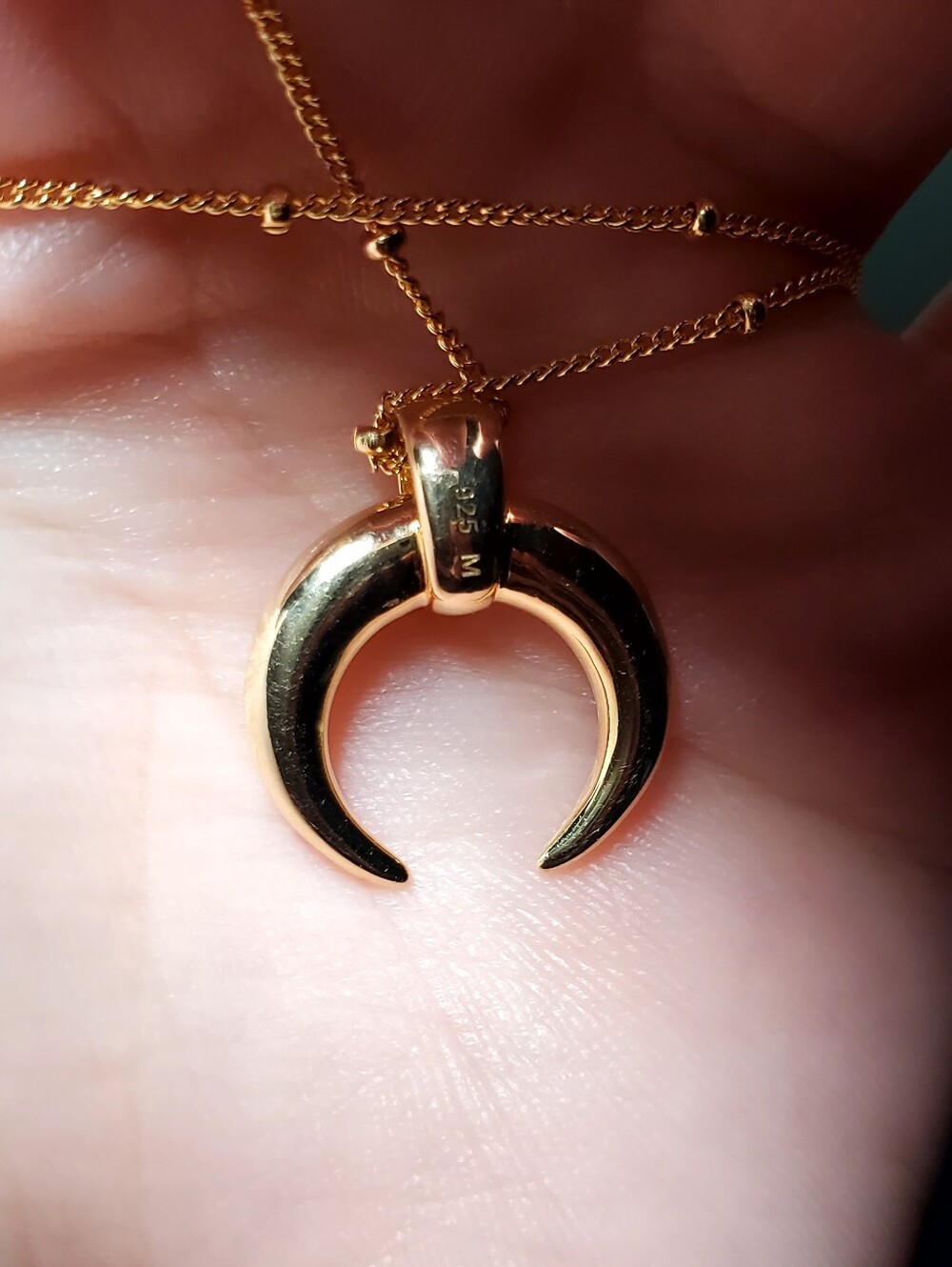 Missoma × Lucy Williams Large Horn Pendant Necklace - Picture 4 of 8